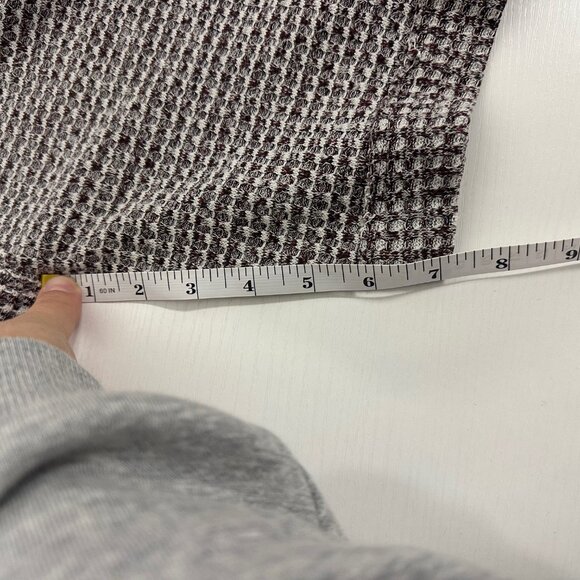 Free People Waffle Knit Mock Neck Long Sleeve Crop With Thumbholes Size Medium - Picture 4 of 9